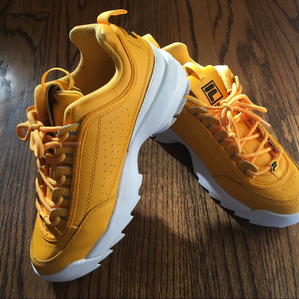 New Fila disruptor 2 shoes women size 9